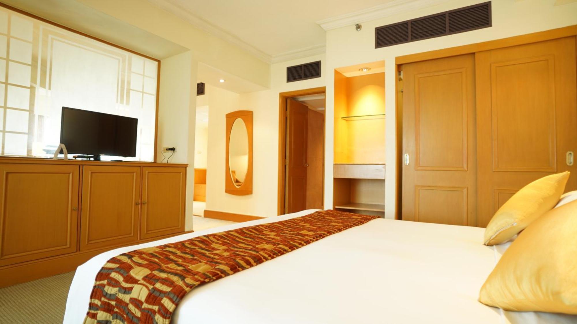Hotel The Heritage Manila 4*